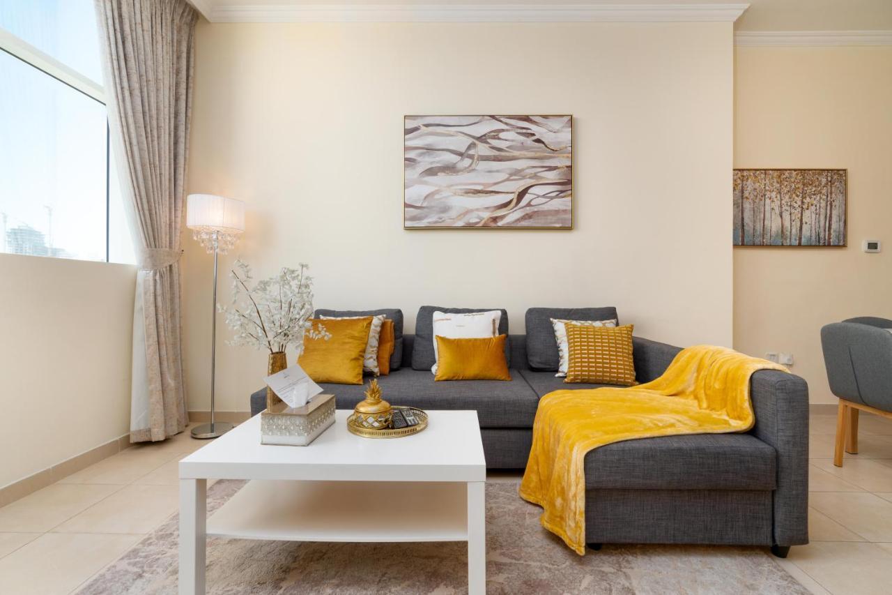 Spacious 2 Beds 5 Min Walk From Dubai Mall With Brand New Gym And Rooftop Swimming Pool 아파트 외부 사진