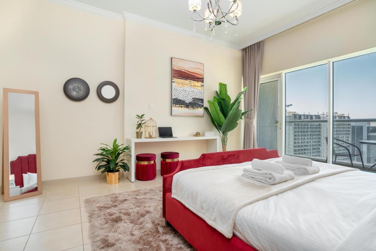 Spacious 2 Beds 5 Min Walk From Dubai Mall With Brand New Gym And Rooftop Swimming Pool 아파트 외부 사진